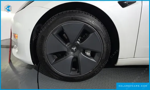 TESLA MODEL 3 LONG RANGE AWD