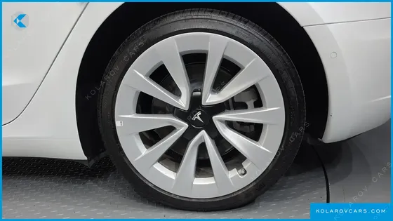 TESLA MODEL 3 LONG RANGE AWD
