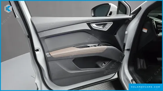 AUDI Q4 E-TRON 40 PREMIUM