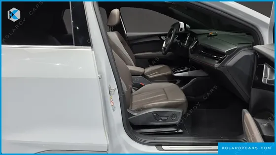 AUDI Q4 E-TRON 40 PREMIUM
