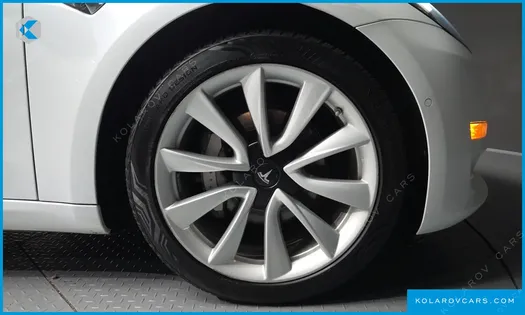 TESLA MODEL 3 LONG RANGE AWD