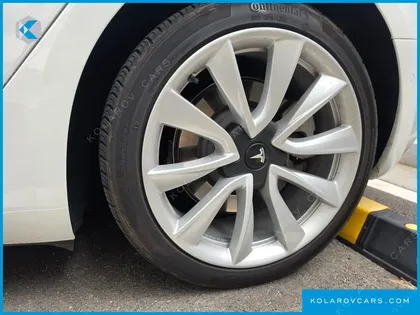 TESLA MODEL 3 LONG RANGE AWD