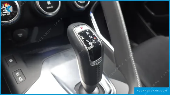 JAGUAR E-PACE R250 R-DYNAMIC SE