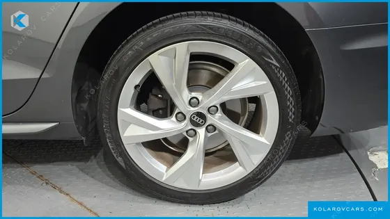 AUDI A4 40 TFSI PREMIUM