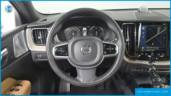 VOLVO XC60 D4 INSCRIPTION