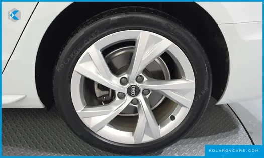 AUDI A4 40 TFSI PREMIUM