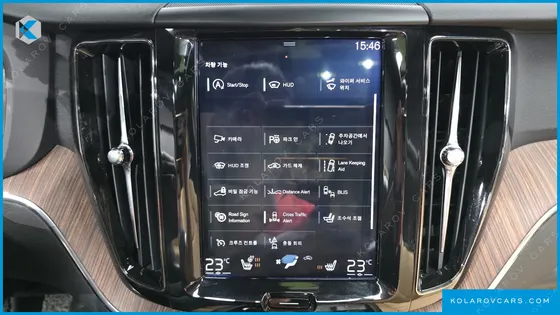 VOLVO XC60 D5 MOMENTUM