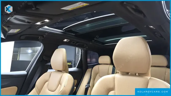 VOLVO XC60 D5 MOMENTUM