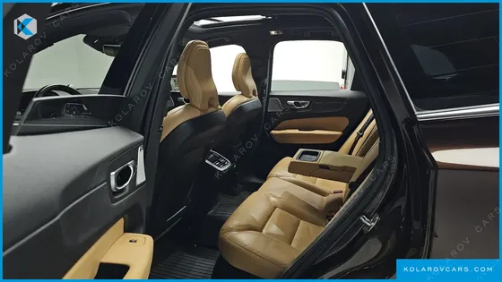 VOLVO XC60 B6 INSCIRTION