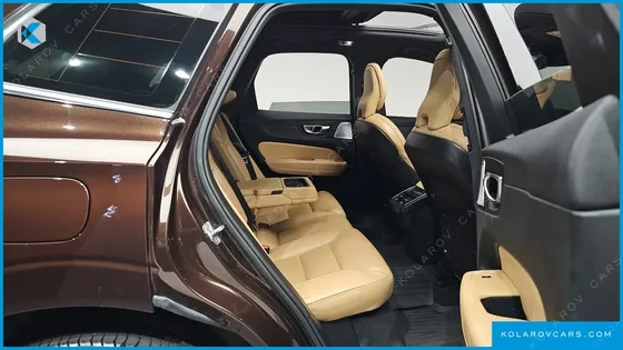 VOLVO XC60 B6 INSCIRTION