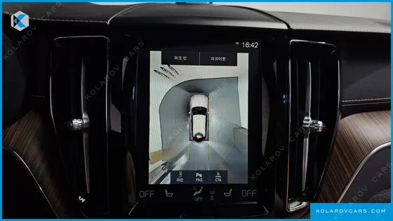 VOLVO XC60 B6 INSCIRTION