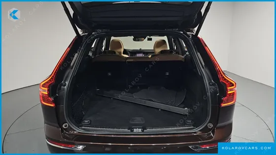 VOLVO XC60 B6 INSCIRTION