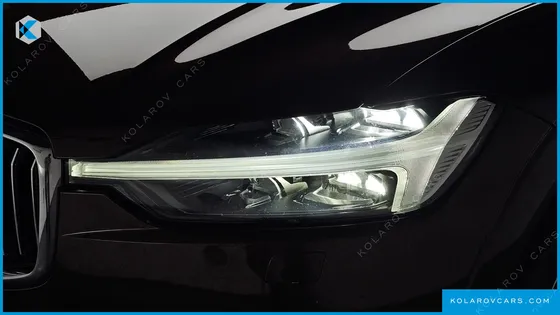 VOLVO XC60 B6 INSCIRTION