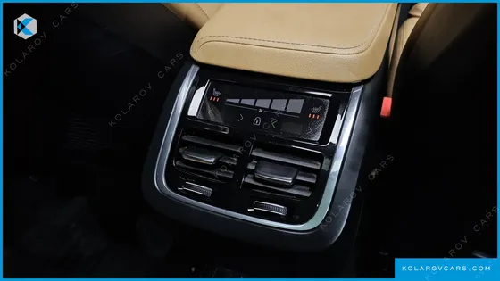 VOLVO XC60 B6 INSCIRTION