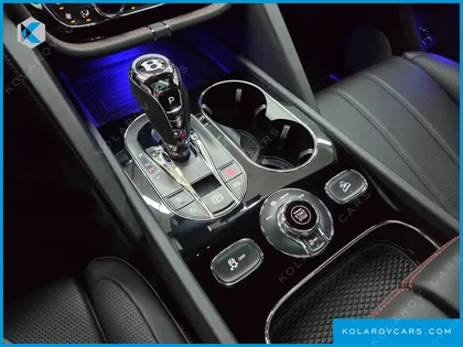 BENTLEY BENTAYGA 4.0 V8 BASE