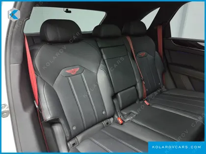 BENTLEY BENTAYGA 4.0 V8 BASE