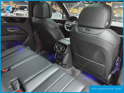 BENTLEY BENTAYGA 4.0 V8 BASE
