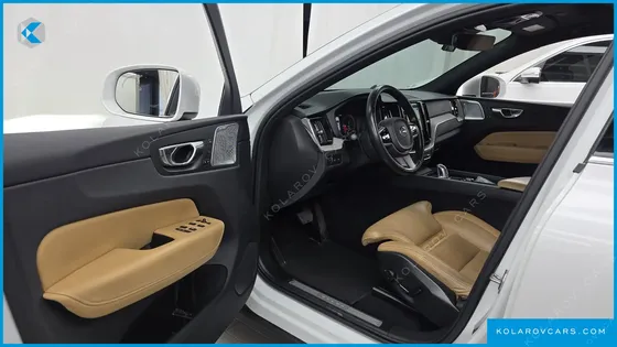 VOLVO XC60 T8 INSCRIPTION