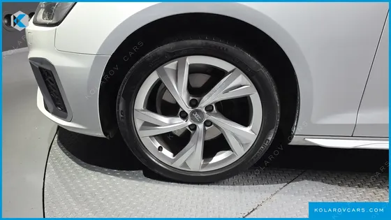 AUDI A4 35 TDI PREMIUM