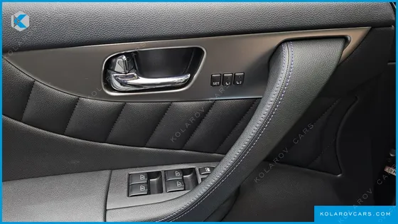 INFINITY QX70 3.7 AWD