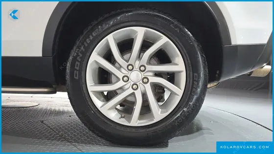 LAND ROVER DISCOVERY SPORT 2.0 TD4 SE (150PS)