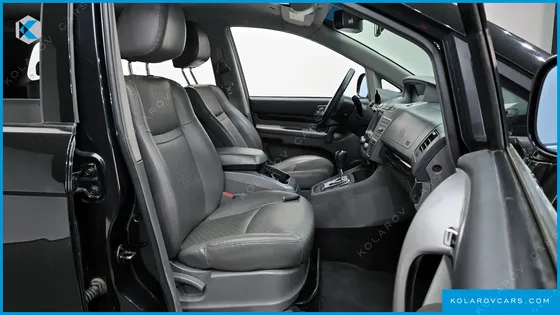 KGM - SSANGYONG KORANDO 4WD TX 9-SEATER