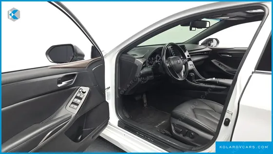 TOYOTA AVALON 2.5 HYBRID