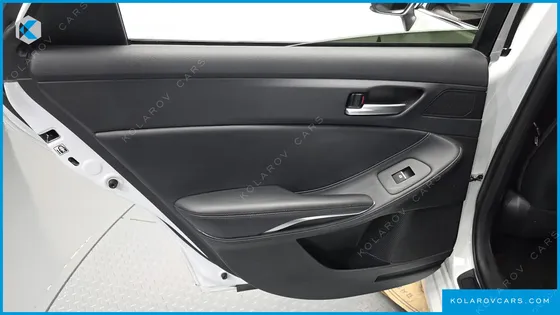 TOYOTA AVALON 2.5 HYBRID