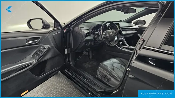 TOYOTA AVALON 2.5 HYBRID