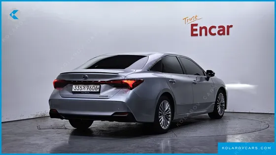 TOYOTA AVALON 2.5 HYBRID