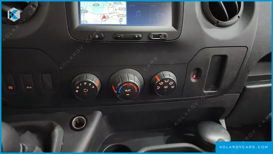 RENAULT KOREA MASTER SCHOOL BUS