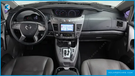 KGM - SSANGYONG KORANDO 2WD EXTREME 9-SEATER