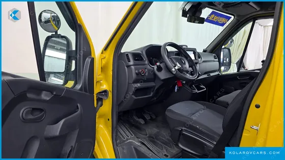 RENAULT KOREA MASTER SCHOOL BUS