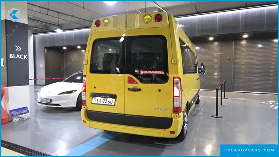 RENAULT KOREA MASTER SCHOOL BUS