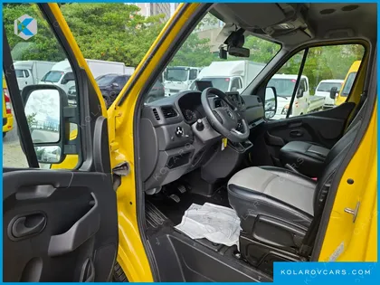 RENAULT KOREA MASTER SCHOOL BUS