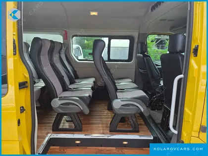 RENAULT KOREA MASTER SCHOOL BUS