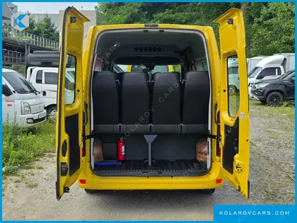 RENAULT KOREA MASTER SCHOOL BUS