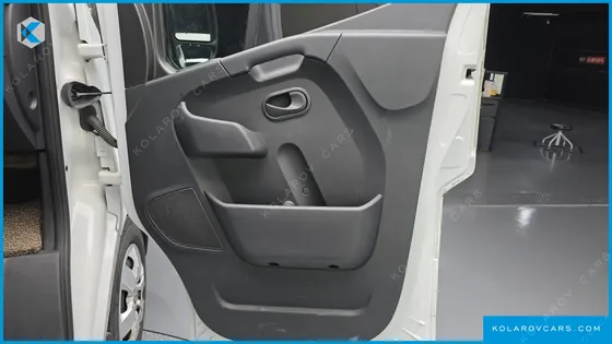RENAULT KOREA MASTER 2.3 13-SEATER