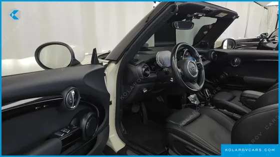MINI COOPER CONVERTIBLE CLASSIC LAUNCH PACK