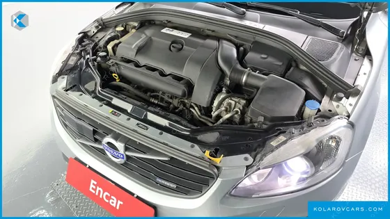 VOLVO XC60 T6 R-DESIGN