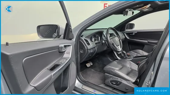 VOLVO XC60 T6 R-DESIGN