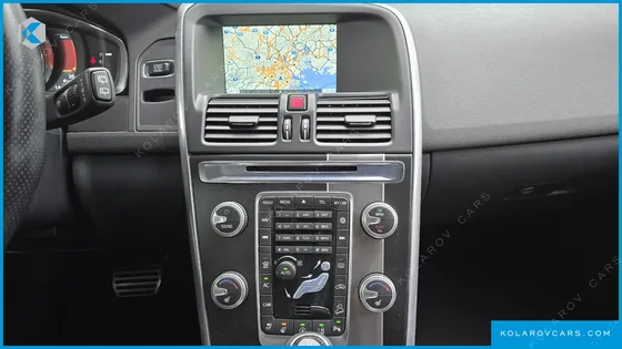 VOLVO XC60 D5 R-DESIGN AWD