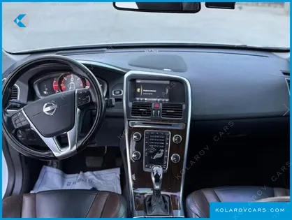 VOLVO XC60 D5 AWD