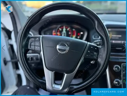 VOLVO XC60 D5 AWD
