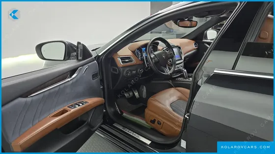 MASERATI GHIBLI 3.0 GRANLUSSO