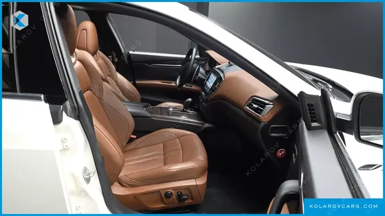 MASERATI GHIBLI 3.0 DIESEL GRANSPORT