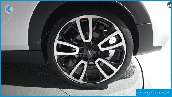 MINI CLUBMAN SHADOW EDITION