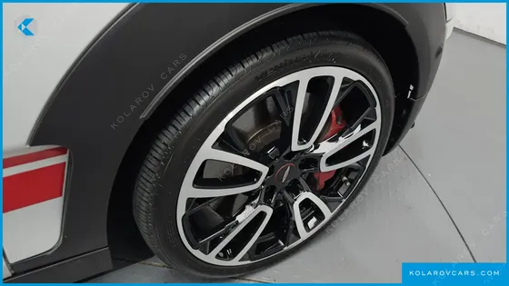 MINI CLUBMAN JCW