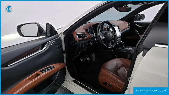 MASERATI GHIBLI 3.0S Q4