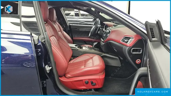 MASERATI GHIBLI 3.0 GRANSPORT